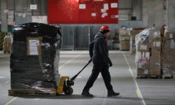 Todo lo que debe saber para traer ropa, celulares y más vía courier a Ecuador