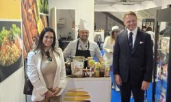 Empresas ecuatorianas destacan en ferias internacionales de alimentos en Italia, España e India
