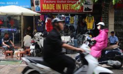 Estados Unidos pacta acuerdo comercial con Vietnam y China reacciona con críticas